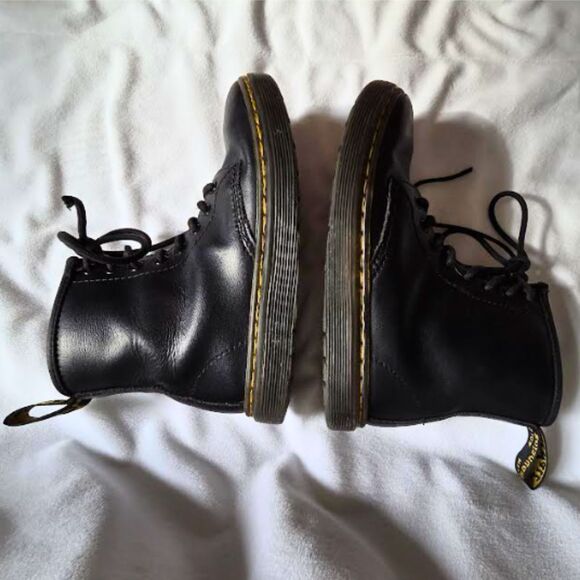 Dr. Martens I Youth Size 2 I Leather Lace Up Combat Boots AirWair I Black - Picture 5 of 11